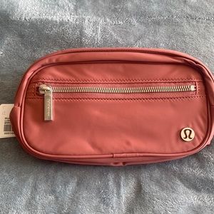 Lululemon Wunderlust Belt Bag NWT